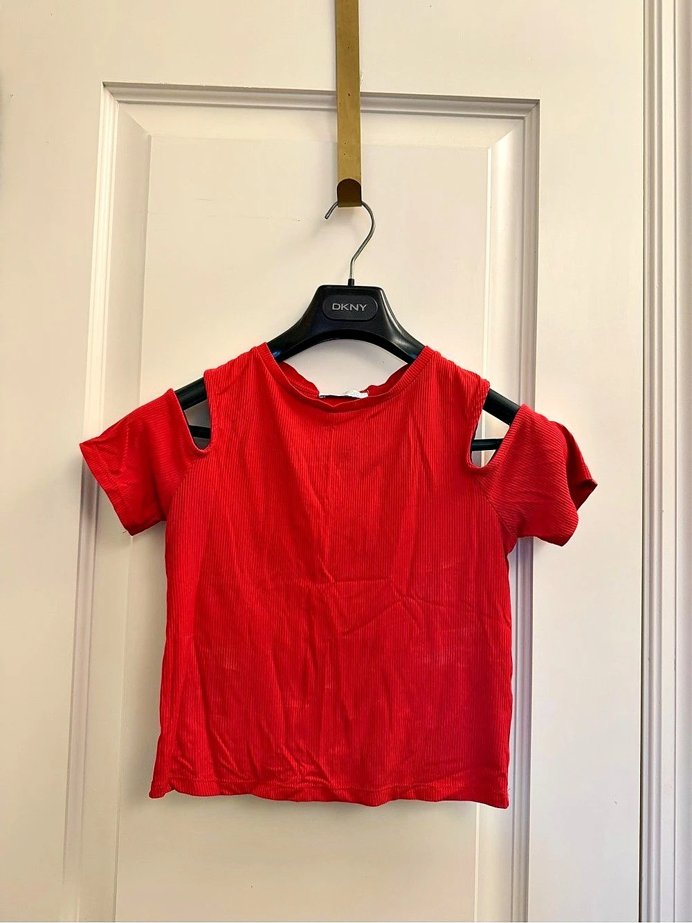 Zara Ribbed Cold Shoulder Top in Red Size Medium